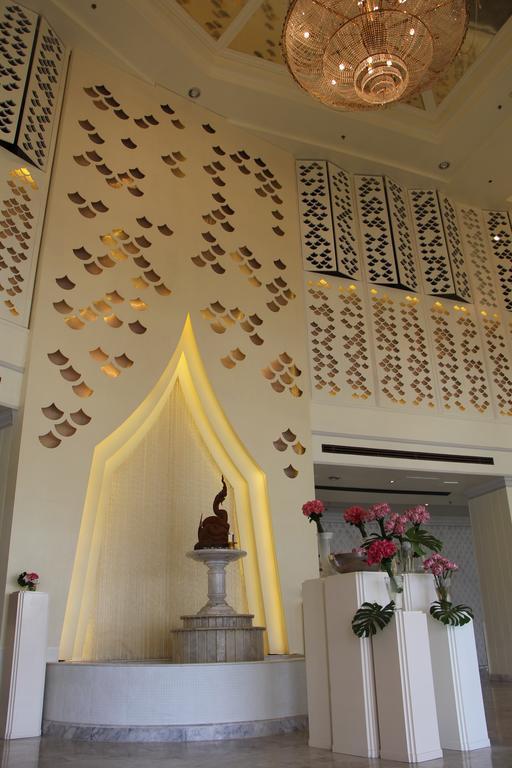 Ploy Palace Hotel Mukdahan Exteriör bild